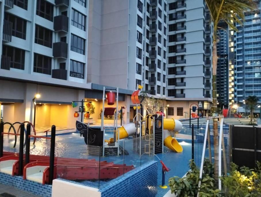 Bali Residence By Beca Inn , Musliim Only Malacca Exterior photo